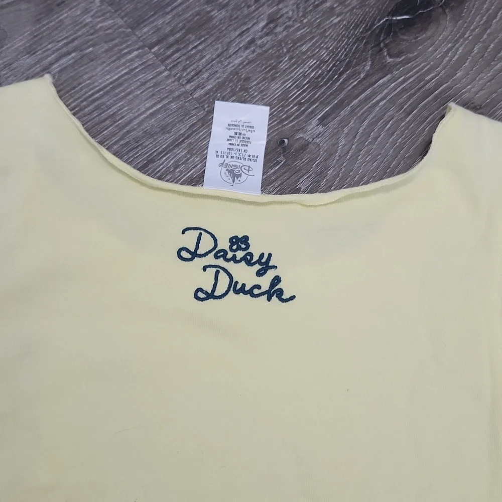 Disney Daisy Duck shirt NWT - Picture 5 of 7